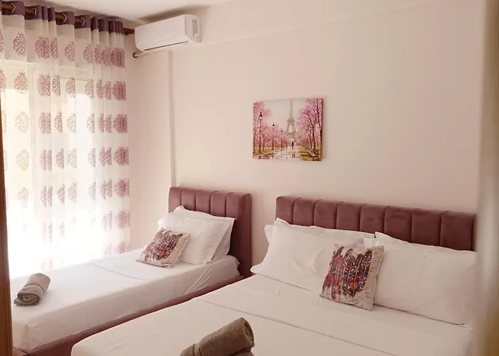 Harmony In The Center アパート ティラナ